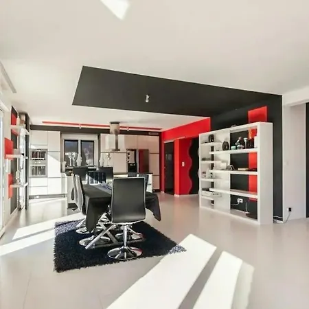 Holiday home Cigogne *